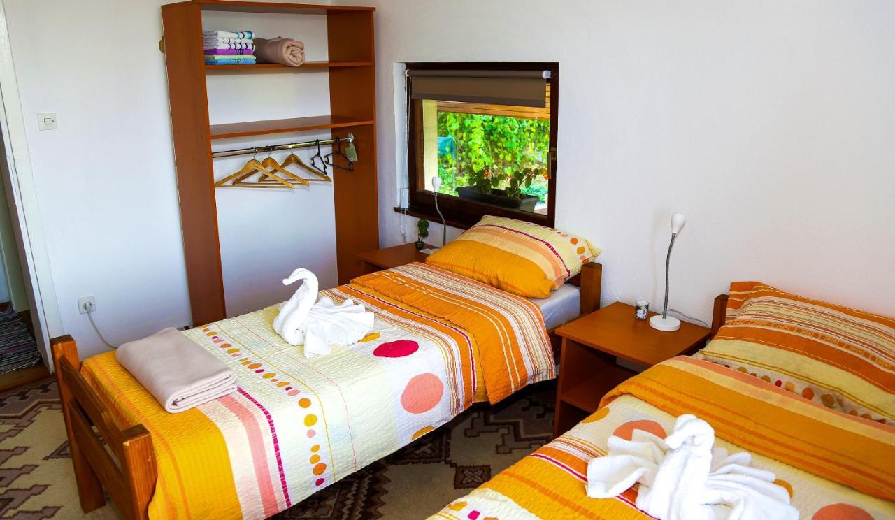Merak Holiday Home วิโซโค ภายนอก รูปภาพ